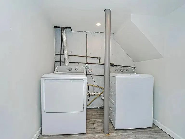 292 Chesterton Ave #1F — Photo 6