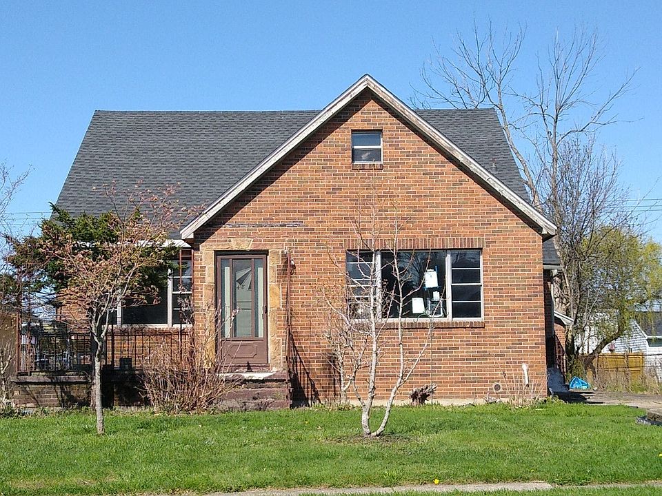 1st image of 48 Meadowbrook Dr