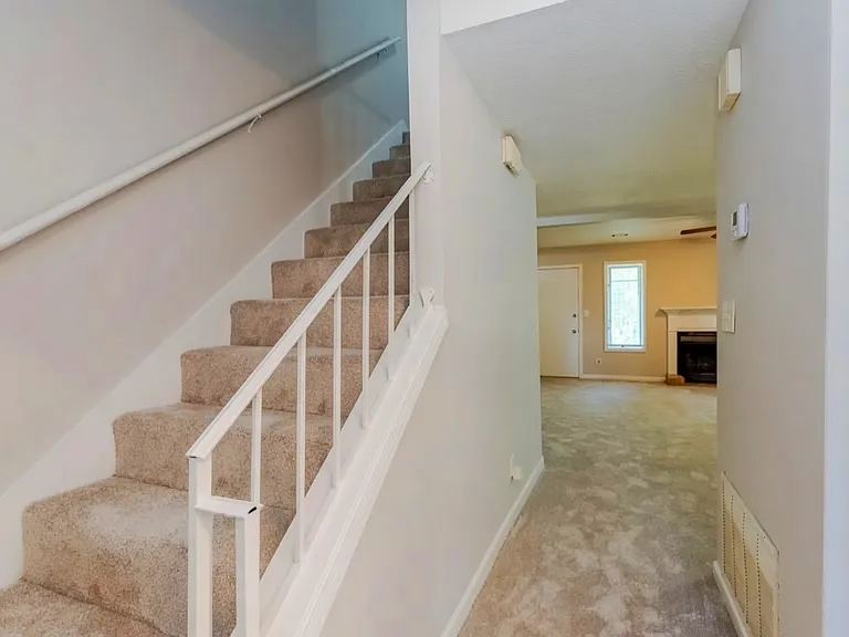 2782 Country Ct SE #A — Photo 6