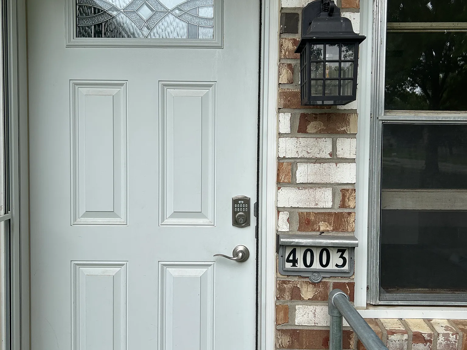 2 bed, 800 sqft, $1,295 — Photo 3