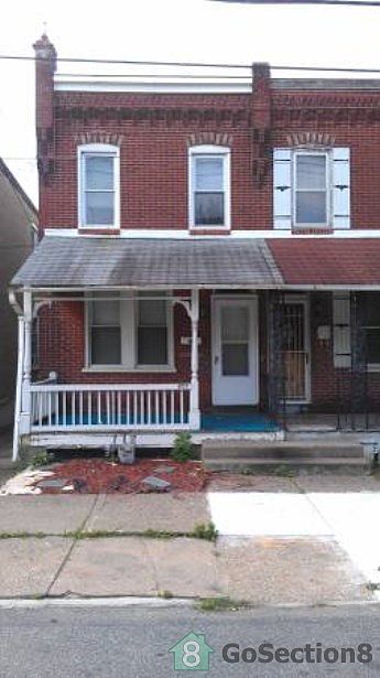 2nd image of 617 E 12th St