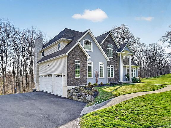 2nd image of 47 Willets Way