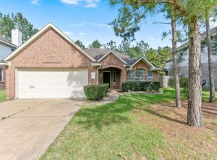 14 N Queenscliff Cir, Spring, TX 77382