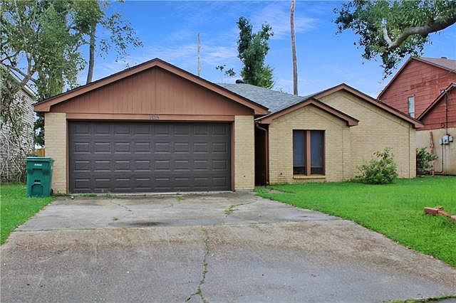 1st image of 105 Summerwood Dr