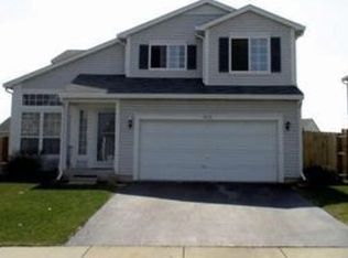 4521 W Tucker Ln, Waukegan, IL 60085