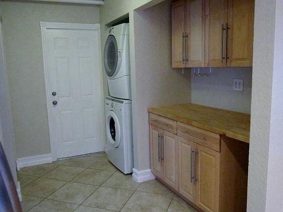4th image of 8953 SW 52nd Ct
