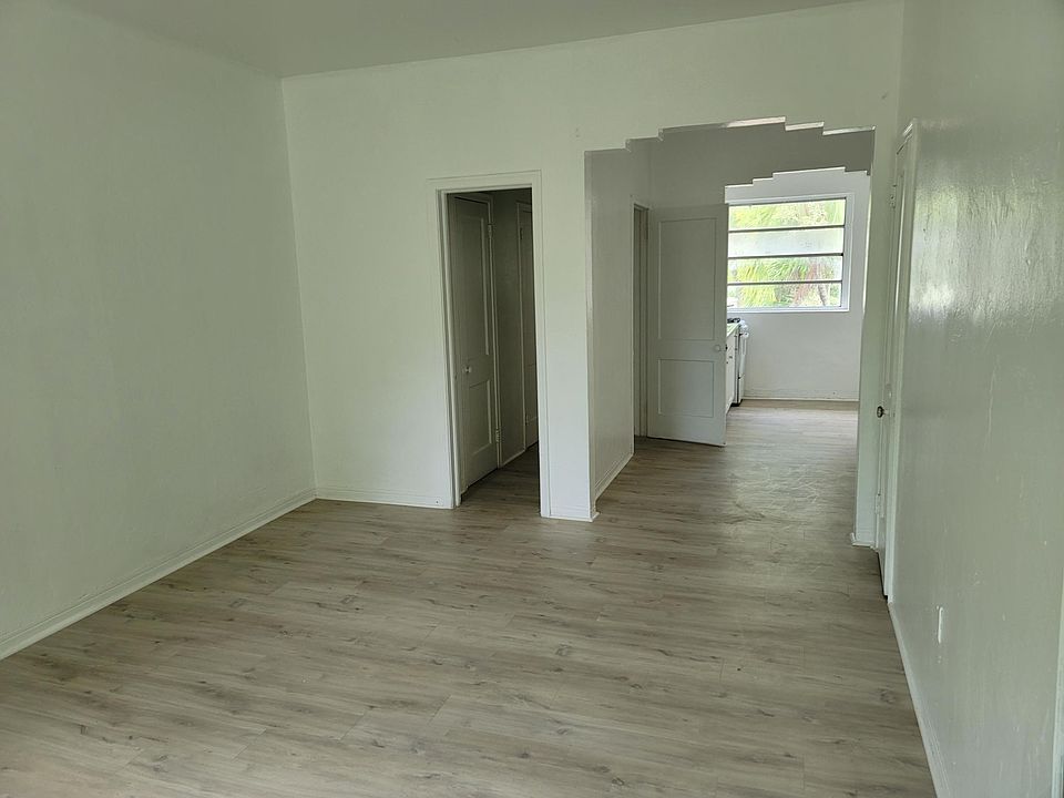 1st image of 727 Lenox Ave APT 7