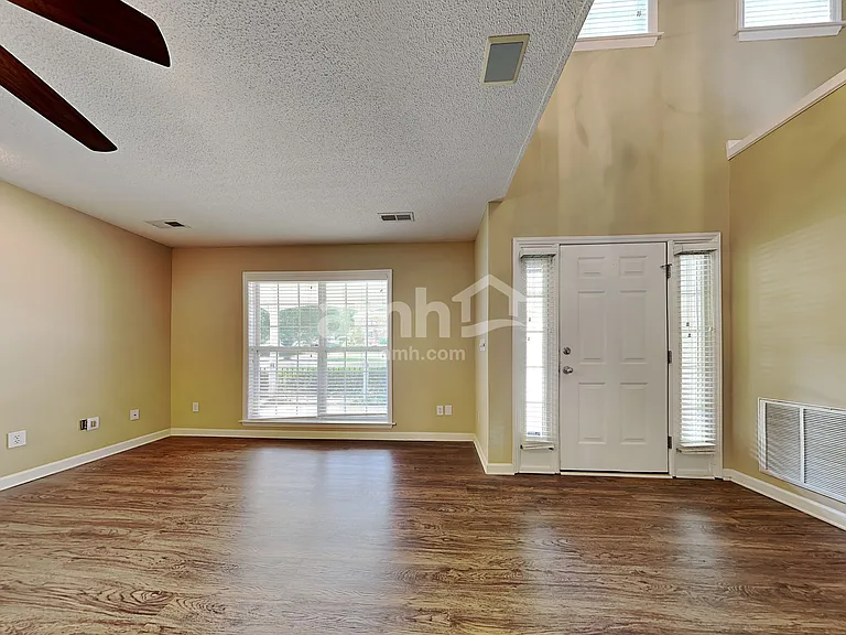 4465 Greenfield Way Dr — Photo 5