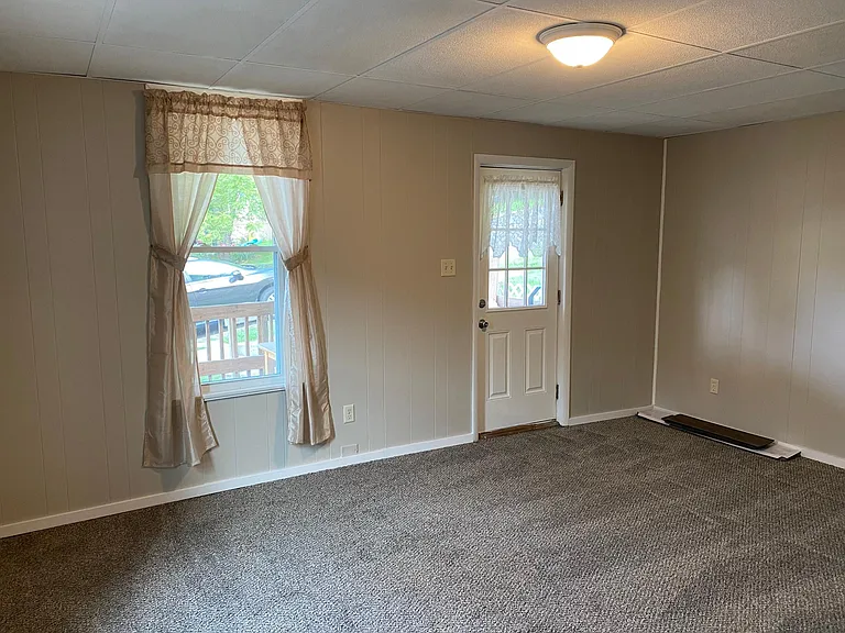 134 S Main St — Photo 3