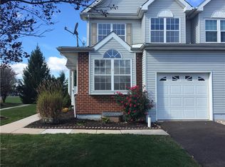 94 Forrest Ct, Royersford, PA 19468