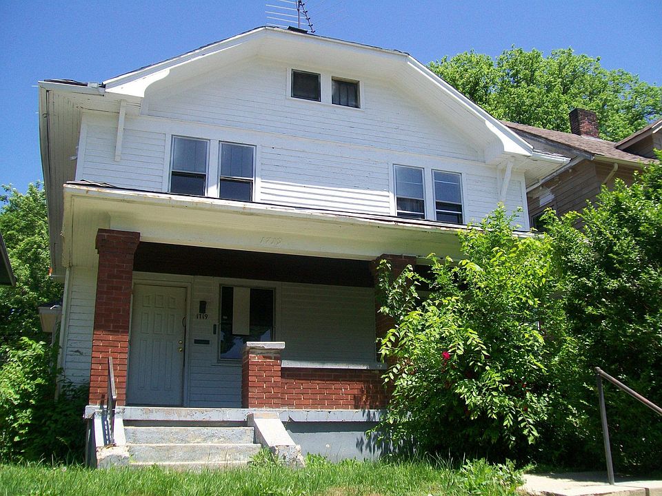 1st image of 1717 W Grand Ave