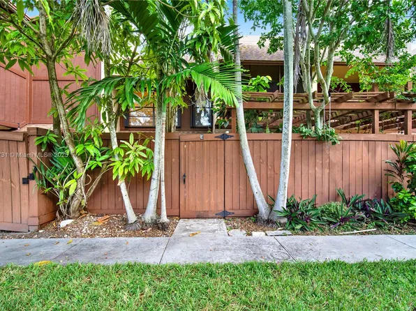 6415 SW 116th Pl, Miami, FL 33173