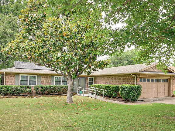2nd image of 1325 Halifax Dr