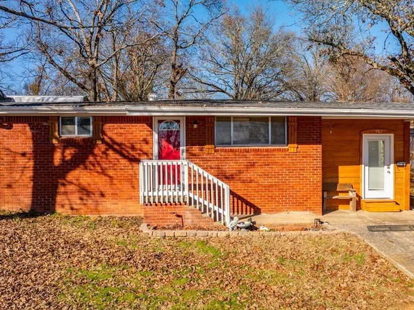 909 W 54th St, North Little Rock, AR 72118