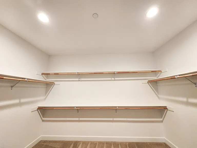 1655 Claremont Dr — Photo 35
