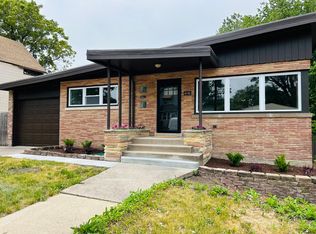 9152 S Clyde Ave, Chicago, IL 60617