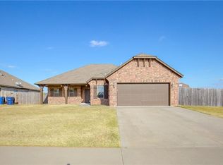 20759 Colony Ave, Harrah, OK 73045