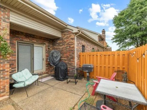 742 Live Oak Pl, Owensboro, KY 42303