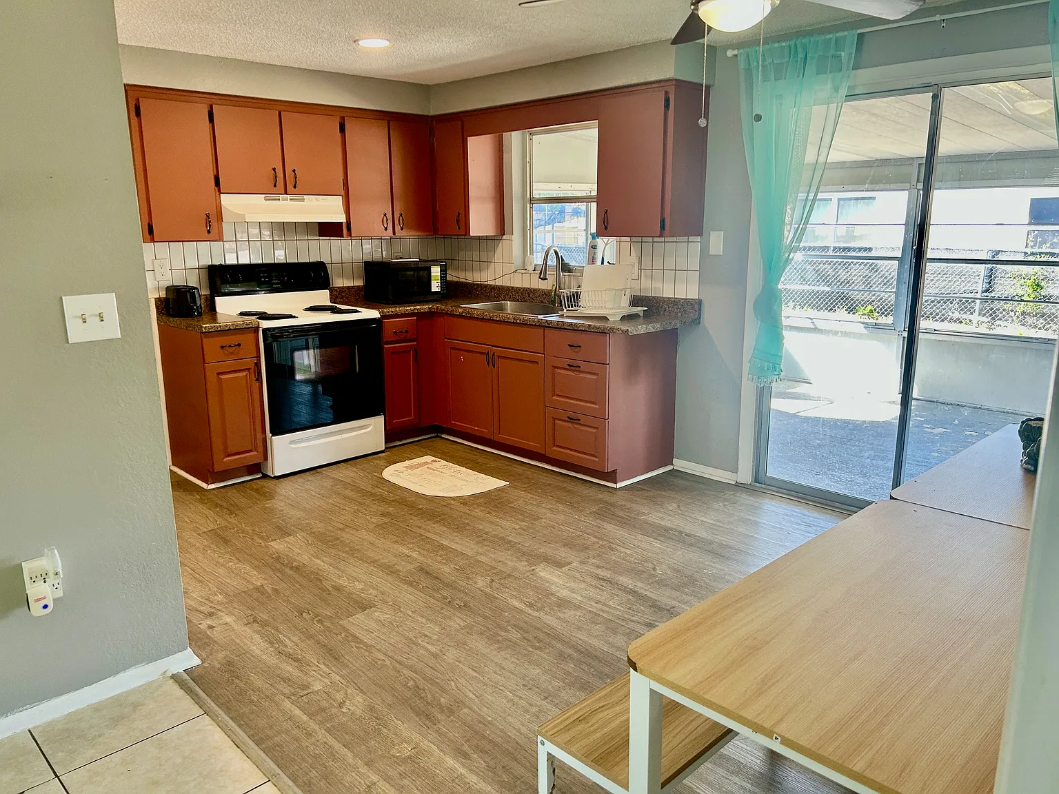 6451 Sutherland Ave — Photo 3