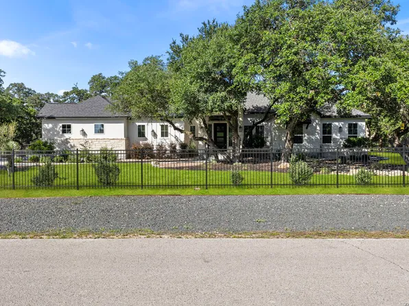 1062 PEGASUS DR, Spring Branch, TX 78070