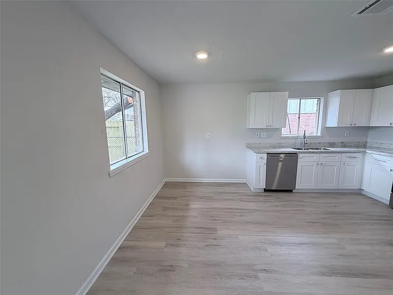 4103 Goulburn Dr — Photo 8