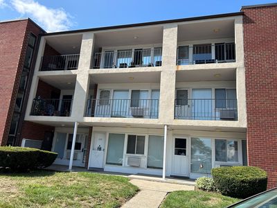 232 W Walk, West Haven, CT, 06516