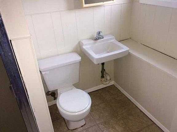 bathroom2