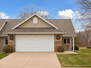 604 Cherrywood Ct, Red Wing, MN 55066