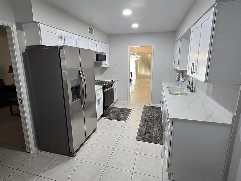 10715 W Tropicana Cir — Photo 3
