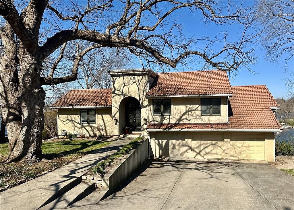 7606 NW Eastside Dr, Weatherby Lake, MO 64152 MLS 2478096 Zillow