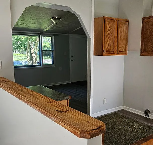 2717 S Villa Dr — Photo 8