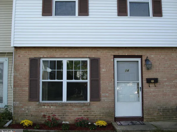 14 Maureen Ct, Sicklerville, NJ 08081