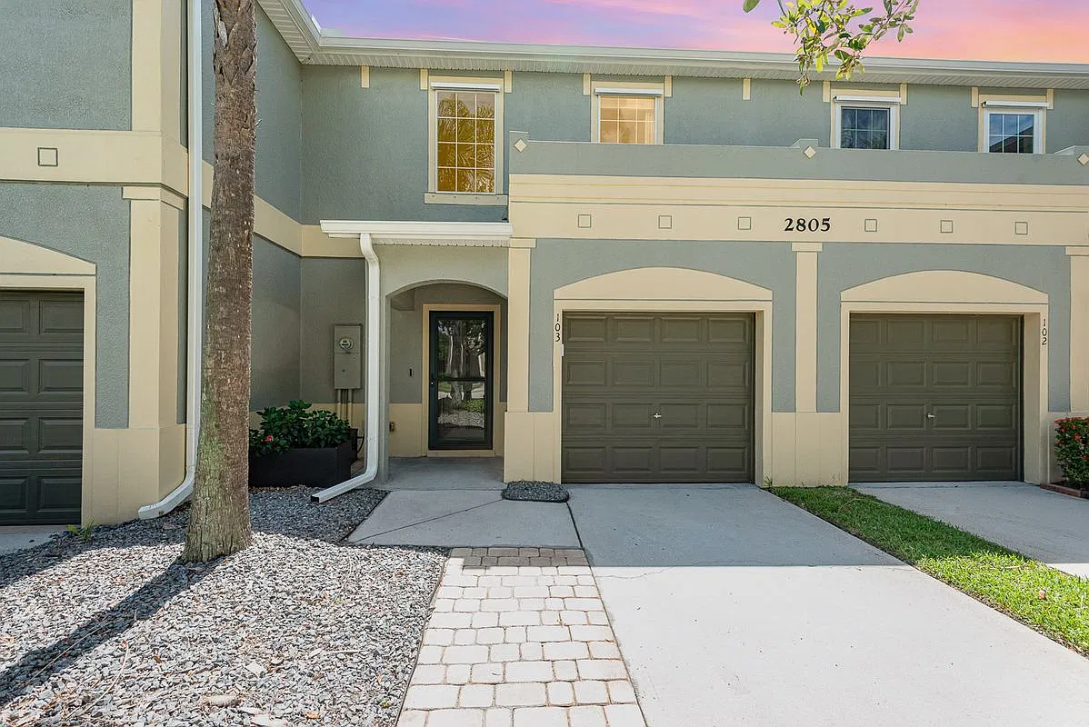 2 bed, 2.5 bath, 1508 sqft, $2,200 — Photo 1