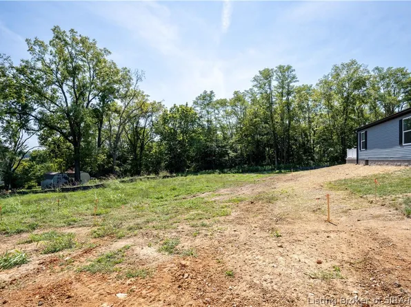 408 W Small Street, Salem, IN 47106