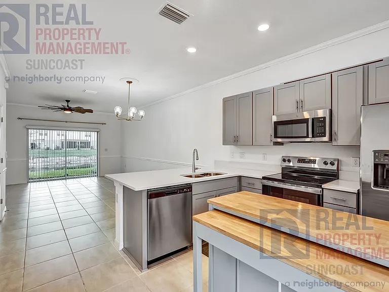 8937 Daybreak St — Photo 6