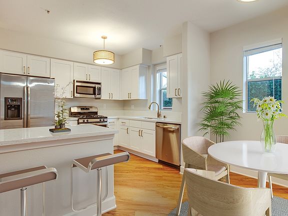 Renovated kitchens with premium finishes are available for upgrade. Ask the leasing team for more details