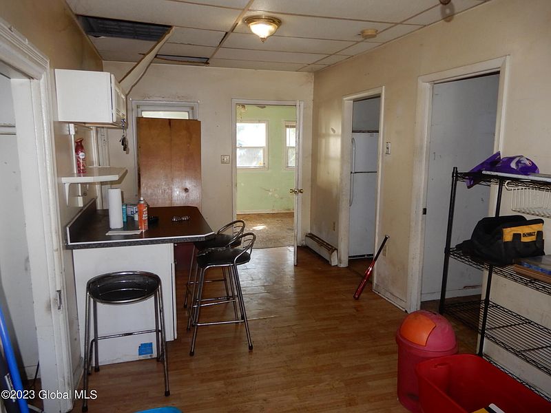 3rd image of 552 2nd Street