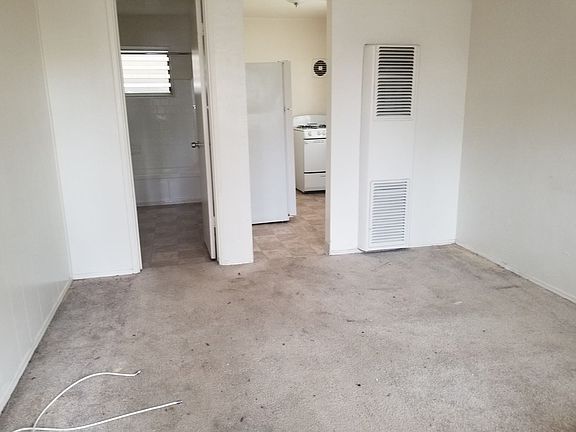 2nd image of 2102 Balboa Ave #N01