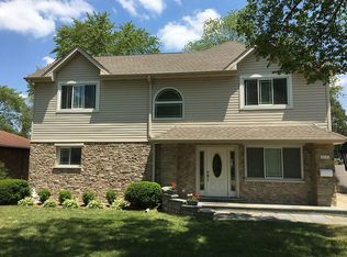 419 N Highview Ave, Elmhurst, IL 60126