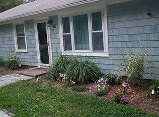 210 Pendar Rd, North Kingstown, RI 02852