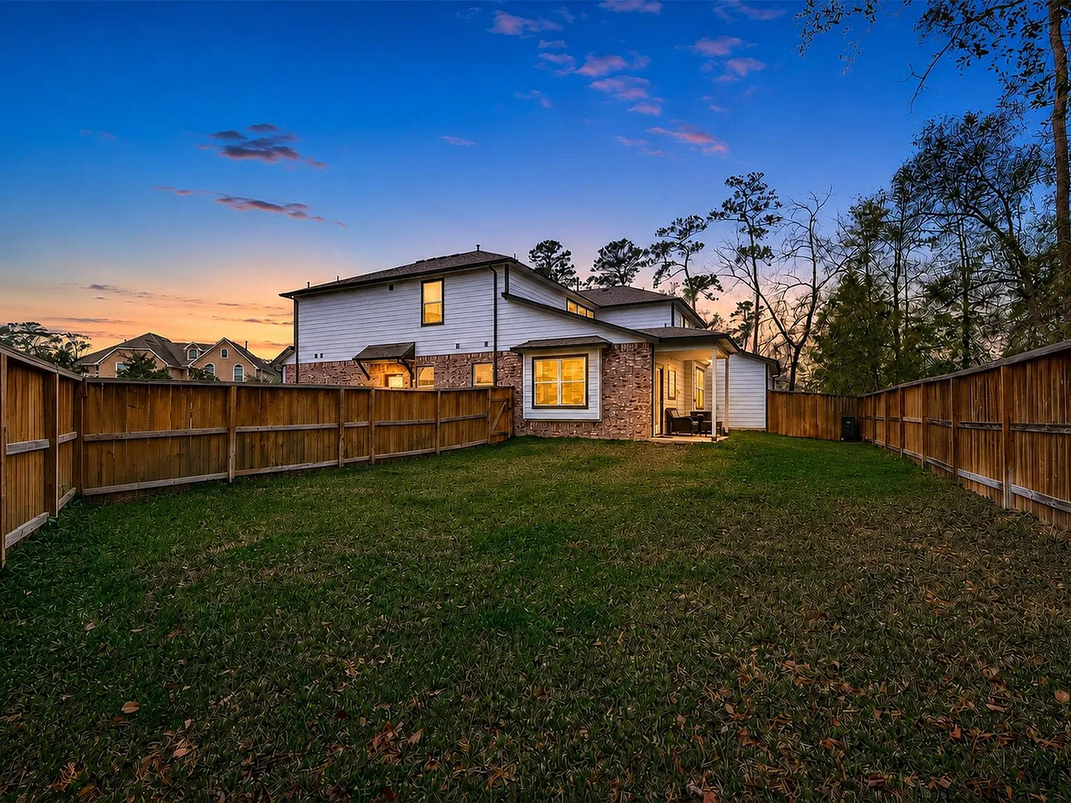 4 bed, 2.5 bath, 2144 sqft, $2,400 — Photo 4