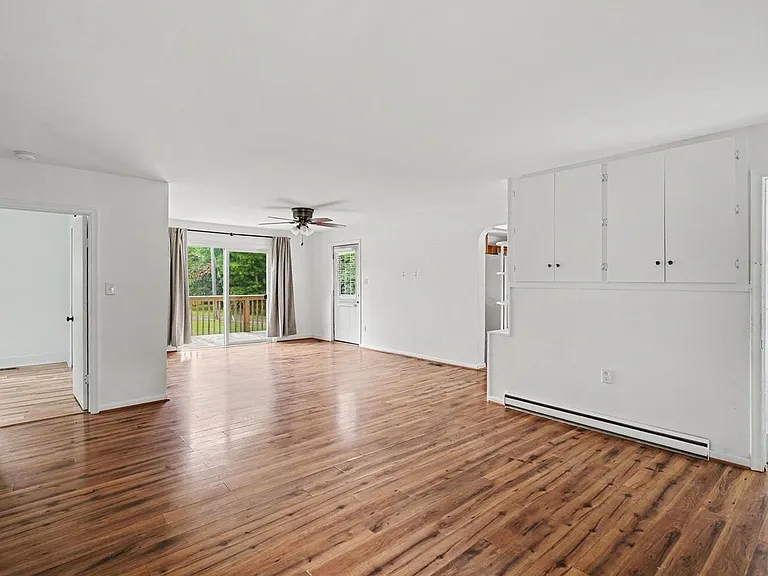 5380 Center St — Photo 5