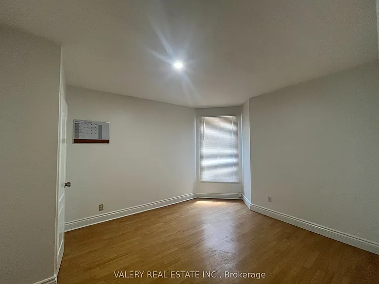 1113 Davenport Rd #1 — Photo 3