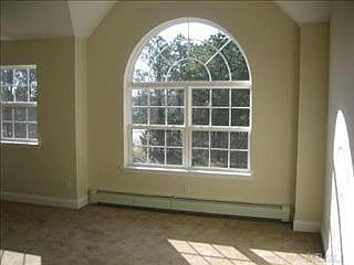 4th image of 1578 Osborn Ave