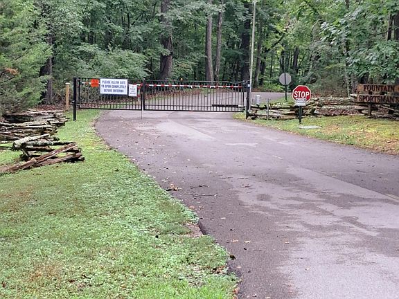 2nd image of 209 Royce Rd