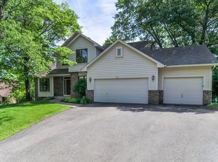 4742 White Oak Ct, Eagan, MN 55122