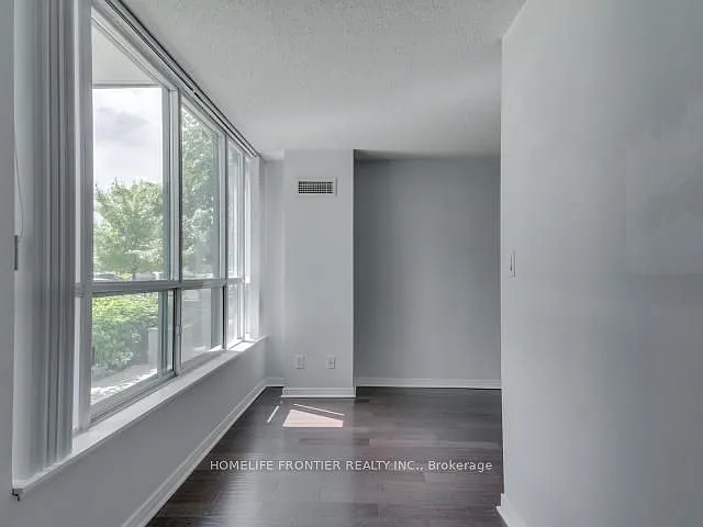 4850 Glen Erin Dr #105 — Photo 8