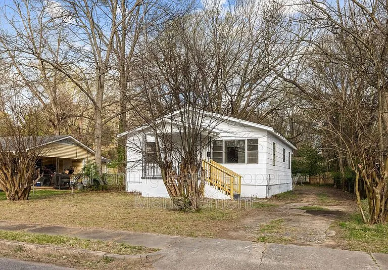 417 Athens Ave — Photo 16