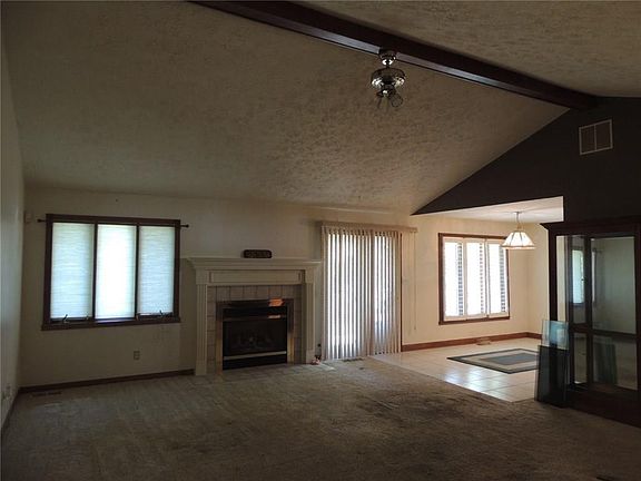 5th image of 1432 Secretariat Ln