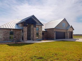 1146 County Road 466, Castroville, TX 78009